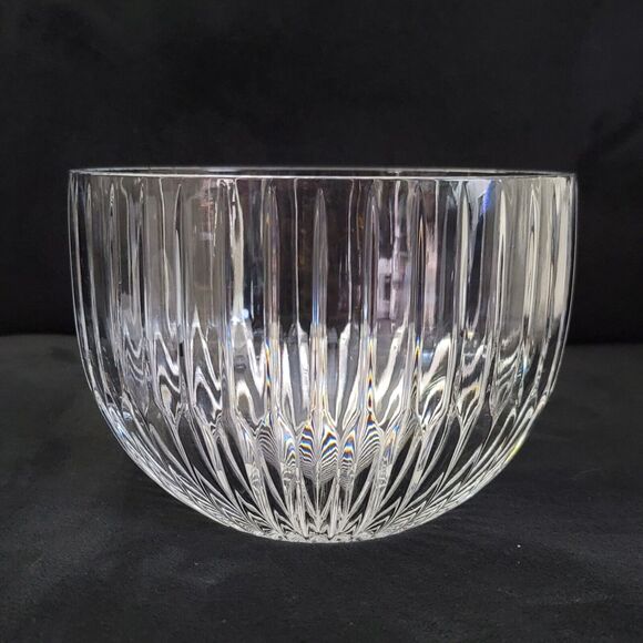 Mikasa Park Lane Heavy Crystal Fruit Salad Round Bowl Center Piece - Picture 9 of 10